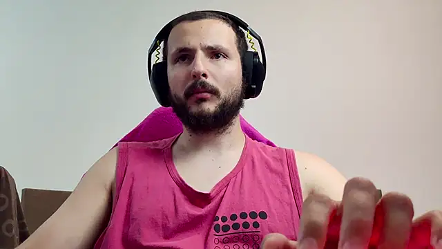 Snapshot of iurytx chatting on 31, 10, 2025 iurytx online show from 31, 10, 2025