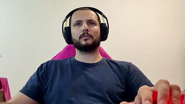 Snapshot of iurytx chatting on 1, 12, 2025 iurytx online show from 1, 12, 2025