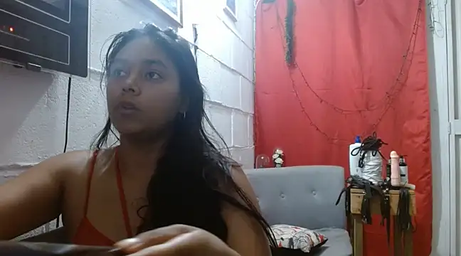 Chiara petterson online show from 25, 1, 2025