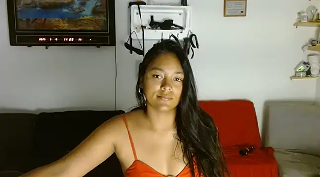 Chiara petterson online show from 19, 3, 2025