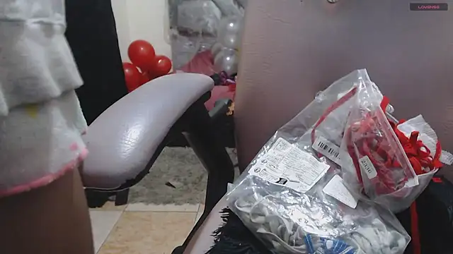 Snapshot of toxxxic_cams chatting on 7, 6, 2026 toxxxic cams online show from 7, 6, 2026