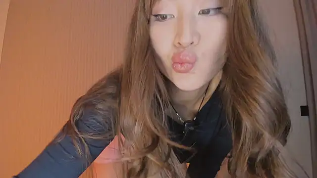 Snapshot of kawaii_mia chatting on 17, 3, 2026 kawaii mia online show from 17, 3, 2026