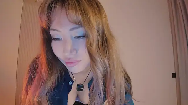 Snapshot of kawaii_mia chatting on 22, 3, 2026 kawaii mia online show from 22, 3, 2026