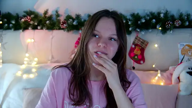 ElisabethDavis online show from 12, 1, 2025