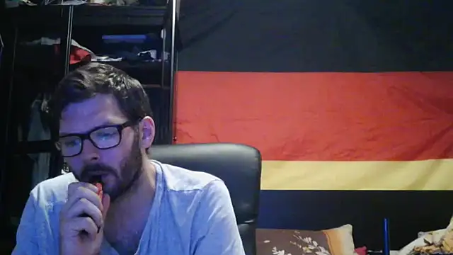 Snapshot of Die-geile-Sau chatting on 24, 6, 2026 Die-geile-Sau online show from 24, 6, 2026