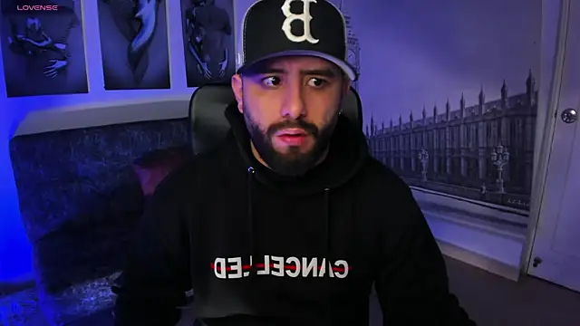 Snapshot of jhon_bear03 chatting on 1, 12, 2025 jhon bear03 online show from 1, 12, 2025