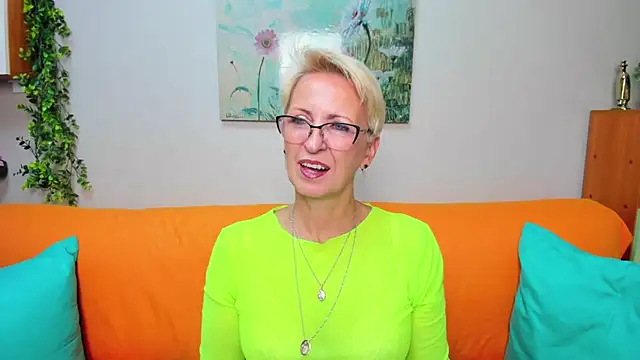 iamyourdream89 online show from 15, 9, 2025