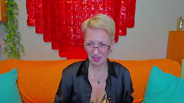 Snapshot of iamyourdream89 chatting on 20, 2, 2026 iamyourdream89 online show from 20, 2, 2026