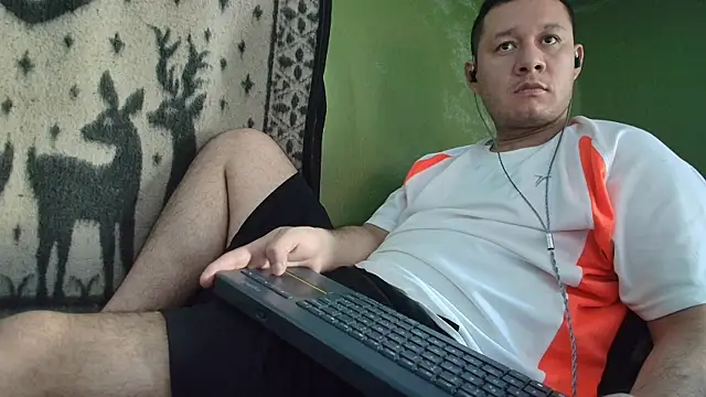 Snapshot of sweet_cock28 chatting on 21, 4, 2026 sweet cock28 online show from 21, 4, 2026