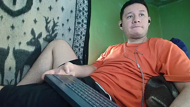 Snapshot of sweet_cock28 chatting on 27, 5, 2026 sweet cock28 online show from 27, 5, 2026