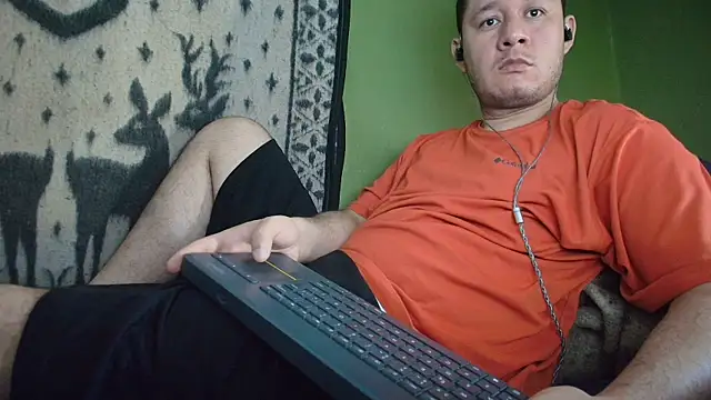 Snapshot of sweet_cock28 chatting on 28, 5, 2026 sweet cock28 online show from 28, 5, 2026