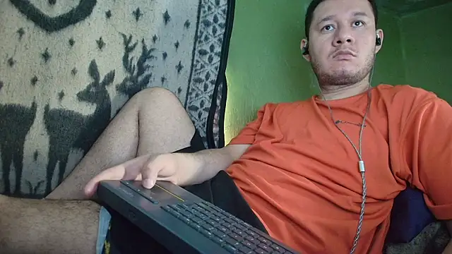 Snapshot of sweet_cock28 chatting on 31, 5, 2026 sweet cock28 online show from 31, 5, 2026