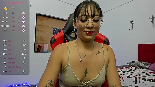 Snapshot of Sweet_Coral_ chatting on 25, 5, 2026 Sweet Coral online show from 25, 5, 2026