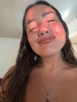 Snapshot of fenixgre chatting on 22, 3, 2026 fenixgre online show from 22, 3, 2026