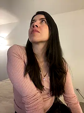 Snapshot of saori_10 chatting on 15, 11, 2025 saori 10 online show from 15, 11, 2025