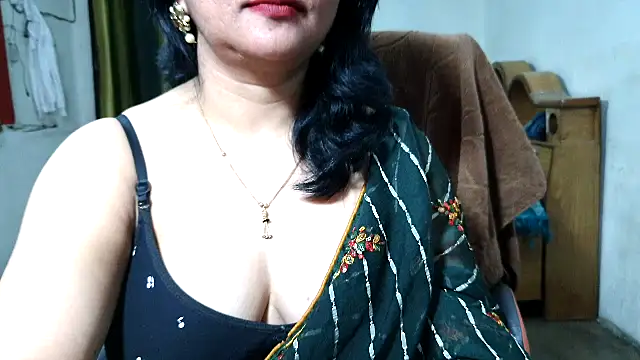 Snapshot of Cute_Mahi22 chatting on 28, 11, 2025 Cute Mahi22 online show from 28, 11, 2025