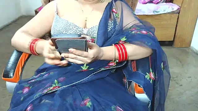 Snapshot of Cute_Mahi22 chatting on 17, 7, 2026 Cute Mahi22 online show from 17, 7, 2026
