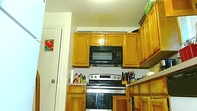 Snapshot of DiamondMonroeXo chatting on 16, 4, 2026 DiamondMonroeXo online show from 16, 4, 2026