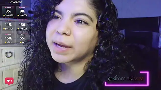 kimmiakiss22 online show from 10, 3, 2026