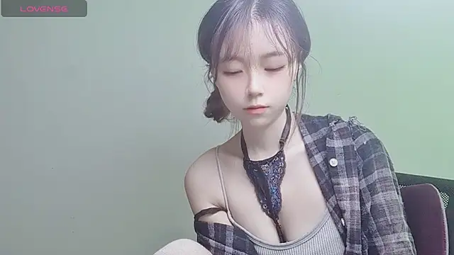 VaerySaenz online show from 17, 12, 2024