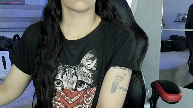 Snapshot of natasha_logan_ chatting on 28, 3, 2026 natasha logan online show from 28, 3, 2026