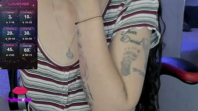 Snapshot of natasha_logan_ chatting on 1, 4, 2026 natasha logan online show from 1, 4, 2026