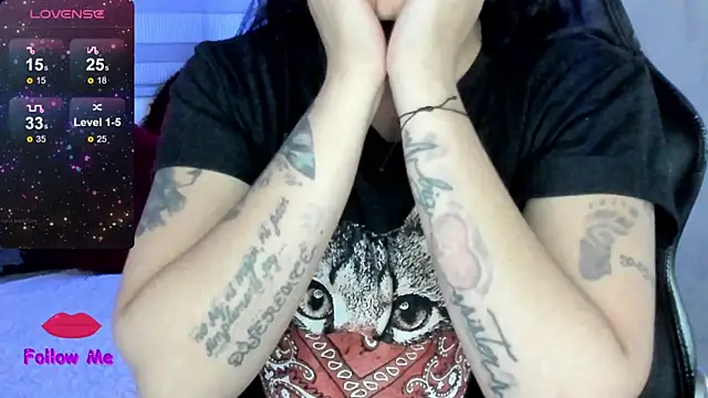 Snapshot of natasha_logan_ chatting on 12, 4, 2026 natasha logan online show from 12, 4, 2026