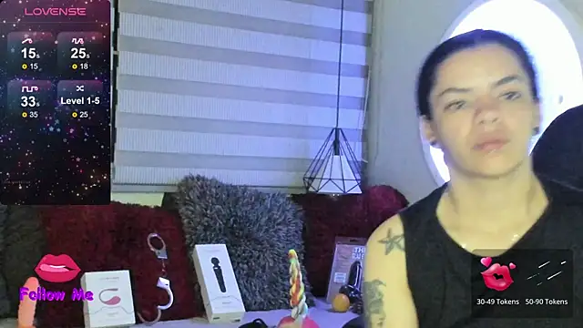 Snapshot of natasha_logan_ chatting on 29, 5, 2026 natasha logan online show from 29, 5, 2026