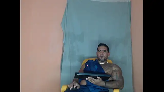 Snapshot of lover_1994 chatting on 4, 3, 2026 lover 1994 online show from 4, 3, 2026