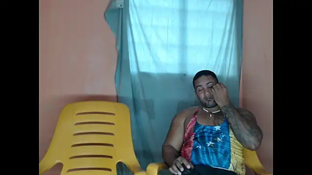 Snapshot of lover_1994 chatting on 1, 4, 2026 lover 1994 online show from 1, 4, 2026