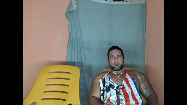 Snapshot of lover_1994 chatting on 15, 4, 2026 lover 1994 online show from 15, 4, 2026