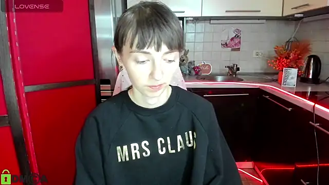 TayanaJons online show from 3, 12, 2025