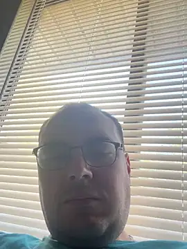 Snapshot of zman237 chatting on 3, 2, 2025 zman237 online show from 3, 2, 2025