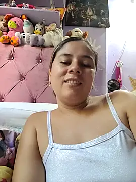 Snapshot of selena_gomez2 chatting on 15, 5, 2026 selena gomez2 online show from 15, 5, 2026
