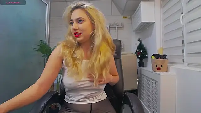 AvaBlue  online show from 28, 12, 2024