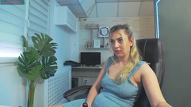 AvaBlue  online show from 24, 2, 2025