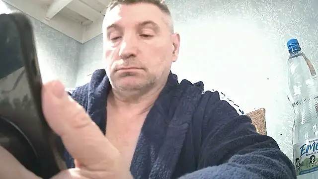 Snapshot of GYurmoka70 chatting on 3, 4, 2026 GYurmoka70 online show from 3, 4, 2026
