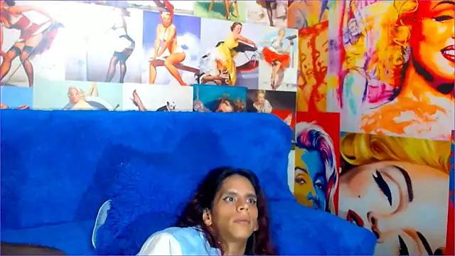 Snapshot of alessa_brown74 chatting on 12, 11, 2025 alessa brown74 online show from 12, 11, 2025