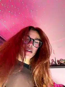 Snapshot of crystal_bunny7 chatting on 29, 10, 2025 crystal bunny7 online show from 29, 10, 2025