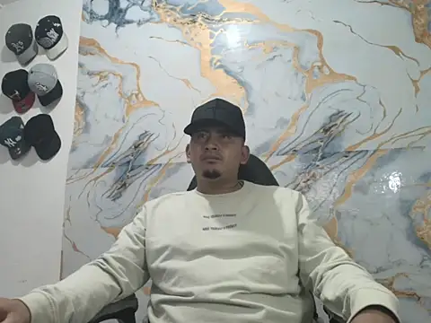 Snapshot of myke_andrade chatting on 3, 6, 2026 myke andrade online show from 3, 6, 2026