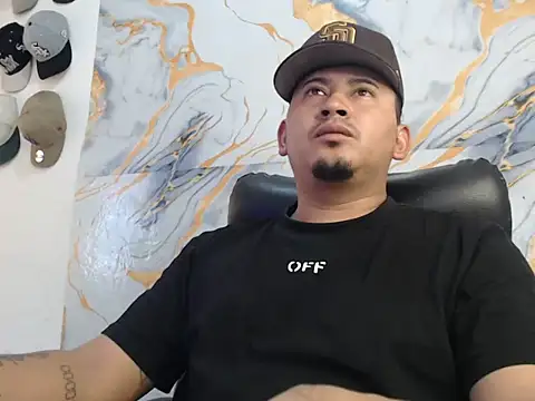 Snapshot of myke_andrade chatting on 15, 7, 2026 myke andrade online show from 15, 7, 2026