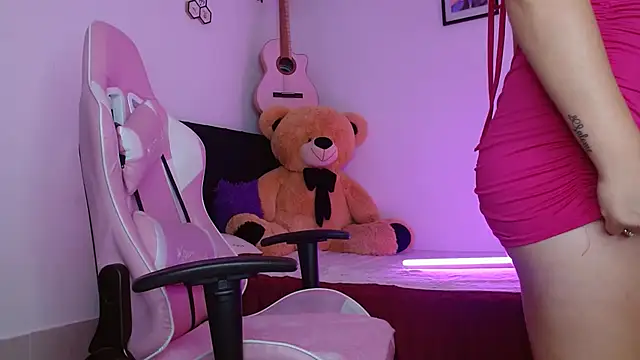 Snapshot of Dakota_bumm chatting on 25, 10, 2025 Dakota bumm online show from 25, 10, 2025