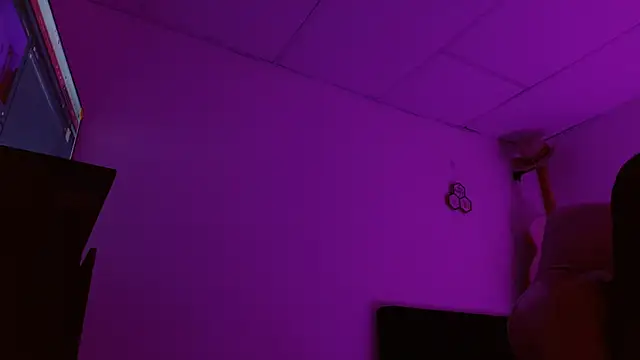 Snapshot of Dakota_bumm chatting on 17, 11, 2025 Dakota bumm online show from 17, 11, 2025