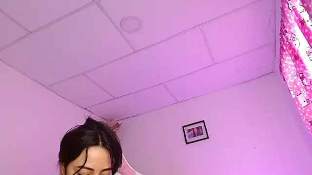 Snapshot of Dakota_bumm chatting on 19, 11, 2025 Dakota bumm online show from 19, 11, 2025