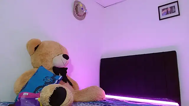 Snapshot of Dakota_bumm chatting on 10, 3, 2026 Dakota bumm online show from 10, 3, 2026