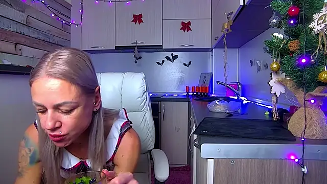 Skinny Nally online show from 22, 12, 2025