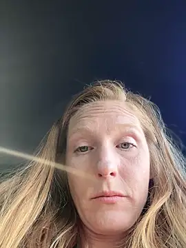 GoldenFlameGoddess online show from 19, 4, 2026