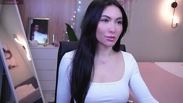 Snapshot of Molly_Jons chatting on 5, 2, 2025 Molly Jons online show from 5, 2, 2025