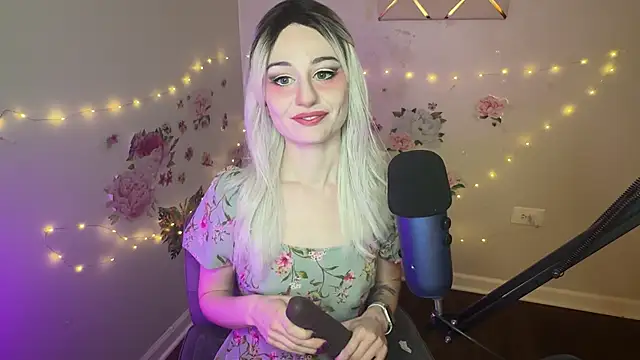 Snapshot of Starr1123 chatting on 25, 3, 2026 Starr1123 online show from 25, 3, 2026