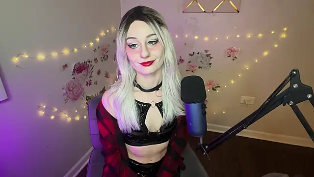 Snapshot of Starr1123 chatting on 2, 4, 2026 Starr1123 online show from 2, 4, 2026